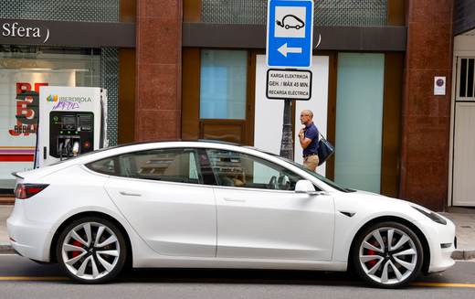 Las ventas de coches en la UE avanzaron un 4 % en el primer trimestre de 2026