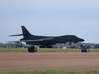 EE.UU. retira todos sus bombarderos de una base aérea en Reino Unido tras un incidente de seguridad
