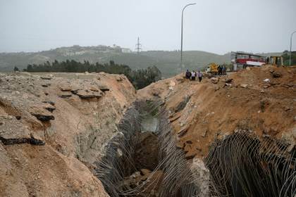 Los puentes bombardeados por Israel dificultan el regreso de desplazados al sur de Líbano