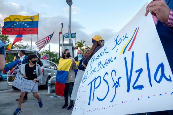 Fin del TPS es 'sentencia de muerte' para haitianos y golpe económico a Florida, dice HRW