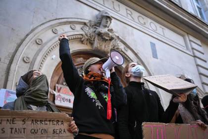La amputación de la mano de un menor tiñe una nueva jornada de protestas de liceos en Francia