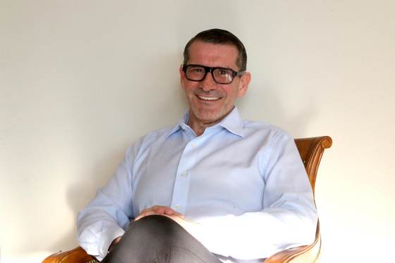 Científico paraguayo investiga el tejido nervioso para evitar la metástasis del cáncer