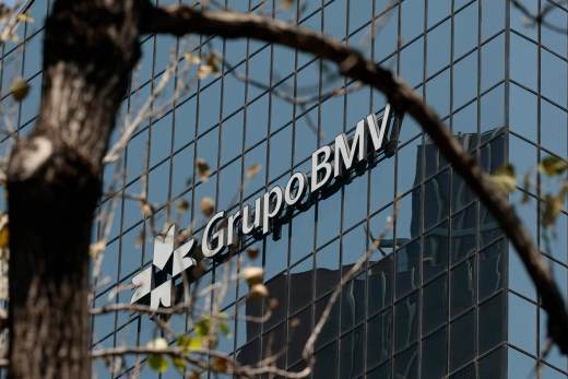 La Bolsa mexicana repunta un 0,26 % y se posiciona por encima de las 65.000 unidades