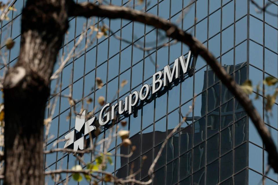 La Bolsa mexicana repunta un 0,26 % y se posiciona por encima de las 65.000 unidades