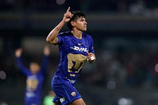 El paraguayo Robert Morales anota doblete en el triunfo de Pumas sobre Juárez