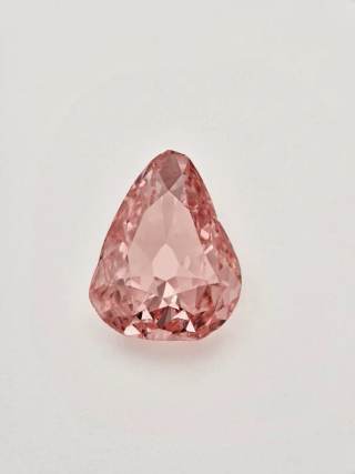 El Palacio de Chantilly expone su diamante rosa un siglo más tarde de su mediático robo