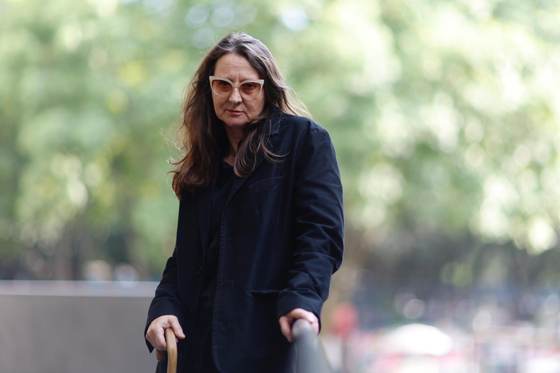 Lucrecia Martel: “En el fondo de nuestro corazón ya abandonamos este planeta”