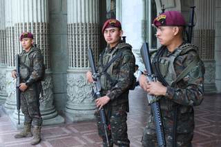 Guatemala blinda a su Ejército con ayuda de EE.UU. para esquivar los carteles en sus filas