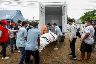 Nepal eleva a 903 los muertos y a 4.247 los desaparecidos por la violenta riada