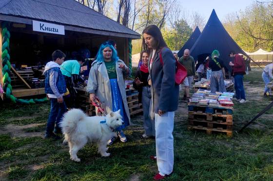 Un refugio ucraniano ofrece esperanza a miles de animales en medio de la guerra rusa