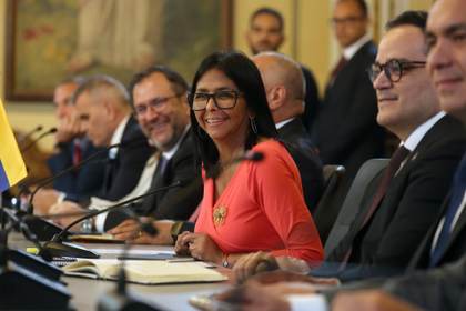 El Gobierno de Venezuela critica a Guyana por quejarse del broche de Delcy Rodríguez