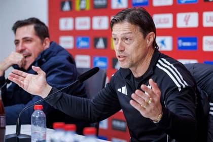 El Sevilla negocia con Luis García Plaza como posible sustituto de Almeyda