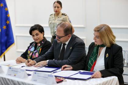 Ecuador y la UE firman declaración para fortalecer gestión migratoria y control fronterizo