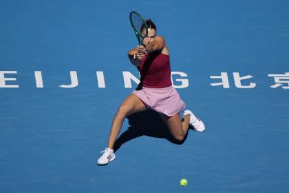 Sabalenka cae y Pekín pierde a sus dos primeras favoritas en poco más de doce horas