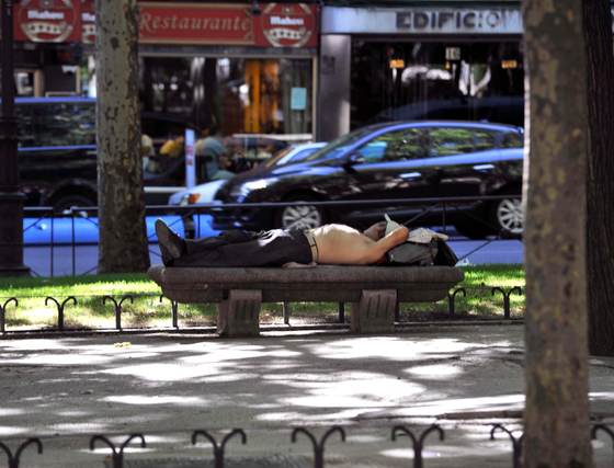 Latinoamericanos pierden hasta 93 horas de sueño anuales por el calor nocturno