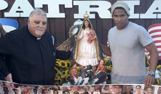 Otero Alcántara simboliza la "reconstrucción" de Cuba con una Virgen fragmentada en Miami