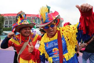 La selección de Colombia llega a Guadalajara en ambiente festivo promovido por su afición