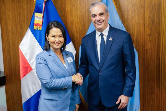 Presidente dominicano plantea elevar las relaciones con Perú tras reunirse con Fujimori