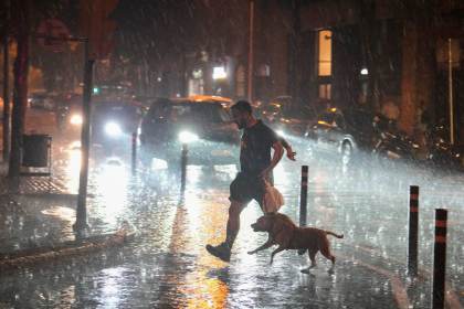 Barcelona aloja a 93 personas en equipamientos municipales para pasar la noche