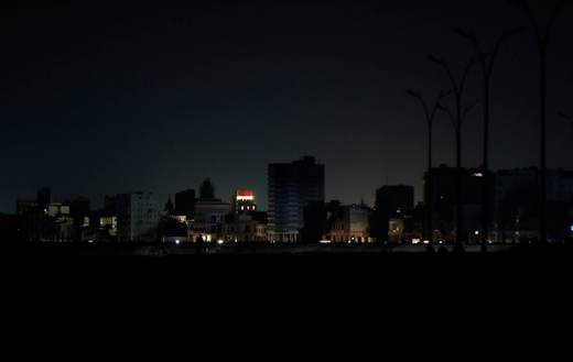 Cuba permanece sin electricidad casi en su totalidad tras su sexto apagón en año y medio