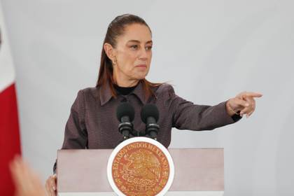 Sheinbaum afirma que los sucesos violentos fueron "minoritarios" en las marchas del 8M