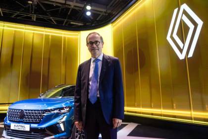 Renault reducirá en 300.000 unidades su producción europea si no se cambia norma emisiones