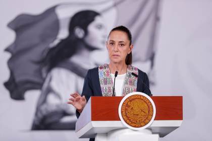 México envía dos buques con más de 2.000 metros cúbicos de ayuda humanitaria a Venezuela
