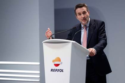 Repsol gana 929 millones hasta marzo, un 153,8 % más, impulsado por los precios del crudo