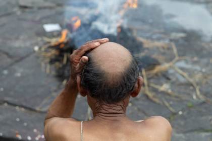 Nepal recurre a una IA de reconocimiento facial para identificar a los muertos de la riada