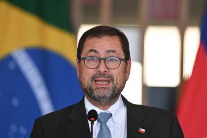 Canciller enfrenta histórica interpelación parlamentaria por la política exterior de Chile