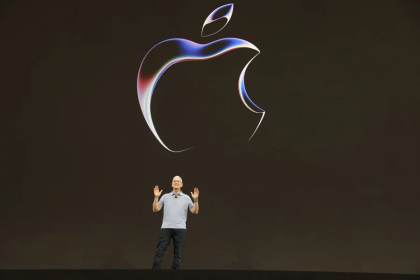 Tim Cook hizo de Apple un potente ecosistema de servicios pero deja pendiente la IA