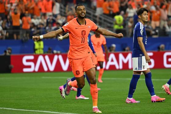 Cody Gakpo marca el centésimo gol del Mundial con su doblete a Suecia
