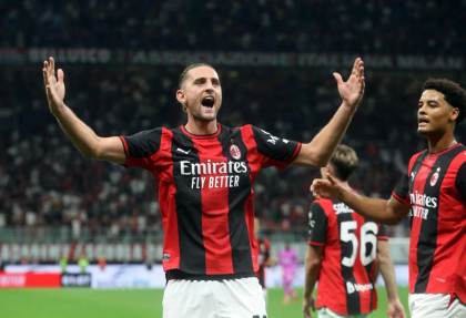 3-0. El Milan se sacude la derrota europea ante el Lecce