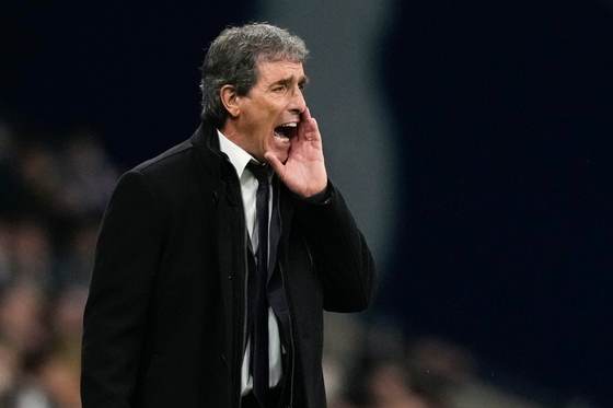 Almada: La estadística dice que el 90% de las decisiones del VAR ha sido contra el Oviedo