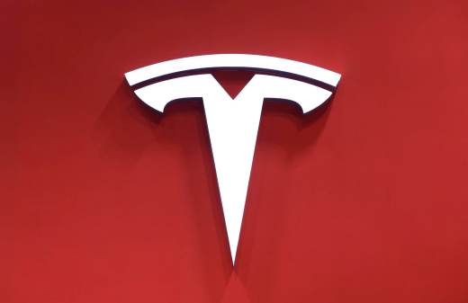 Tesla reduce un 19,5 % su beneficio hasta septiembre pese al aumento de los ingresos