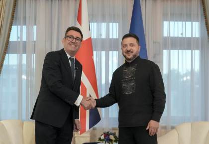 El primer ministro británico recibe a Zelenski y promete acelerar la entrega de misiles