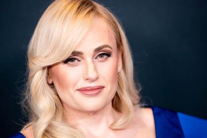 Rebel Wilson niega ante un tribunal australiano haber difamado a una actriz de su película