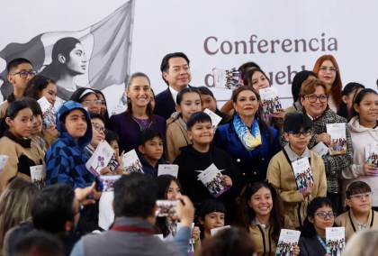 México regulará el uso de celulares en las escuelas tras consulta a docentes