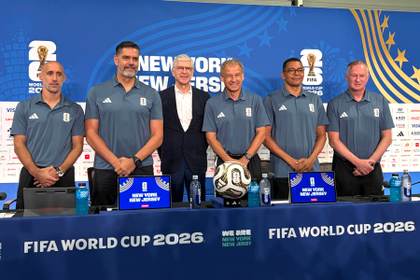 Wenger, director de fútbol de la FIFA: "Las pausas de hidratación no cambiaron resultados"
