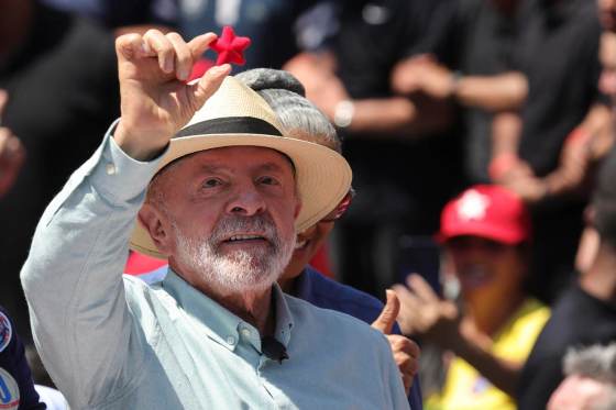 Lula defiende su decisión de prohibir las apuestas deportivas en un mitin en São Paulo