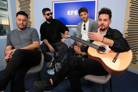 La banda argentina AHYRE reivindica el regreso a las raíces musicales entre jóvenes