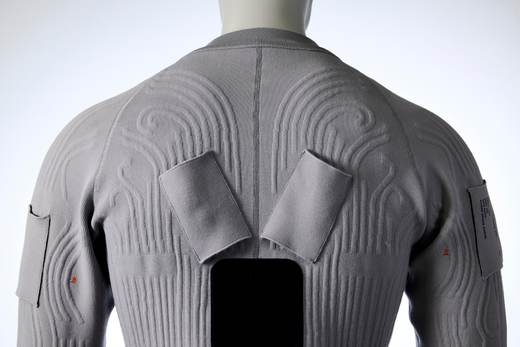 Los astronautas de la NASA del programa Artemis vestirán ropa de Prada