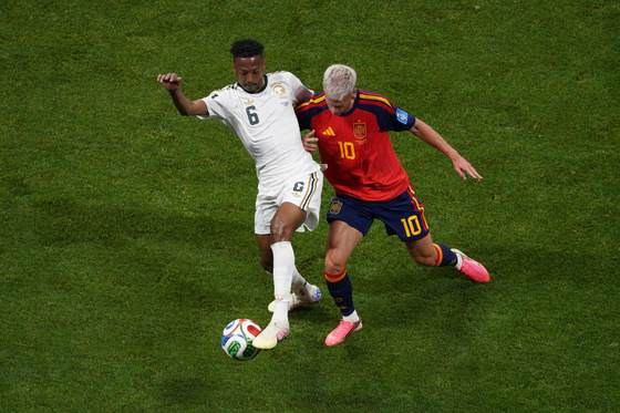 Dani Olmo y otra aparición clave