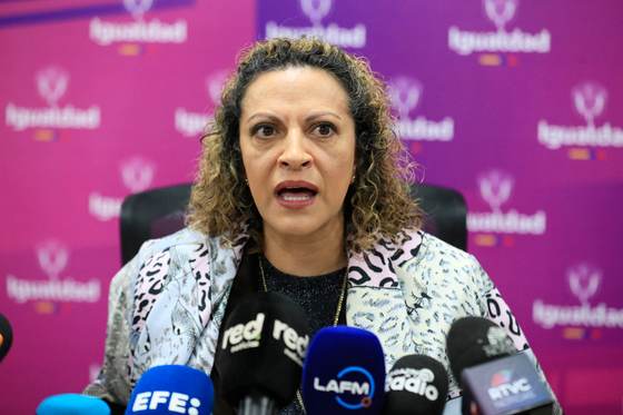 Colombia reglamenta un fondo para prevenir la violencia de género en el periodismo