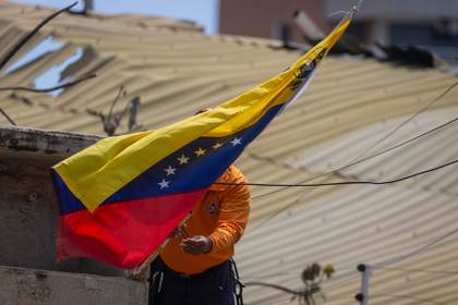 Japón despliega en Venezuela un equipo médico de ayuda humanitaria tras los terremotos