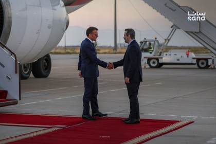 Macron defiende en Damasco una "nueva página de estabilidad y paz" para Siria
