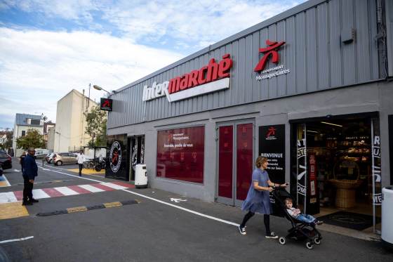 Francia, "inquieta" por el ciberataque a supermercados pero niega problemas de suministro