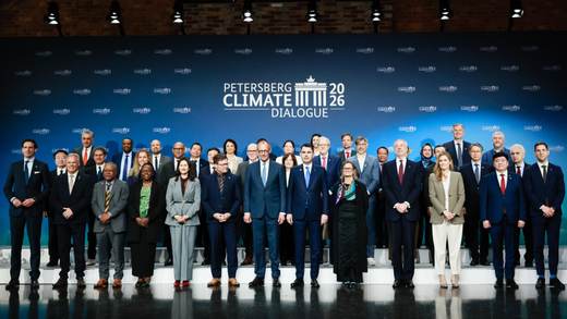 Aagesen subraya la vulnerabilidad por los combustibles fósiles en foro climático en Berlín