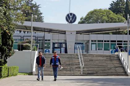 Volkswagen en México anuncia un ajuste de producción en su planta del estado de Puebla