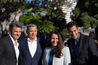 Candidato demócrata a gobernación de California llama a votar por inmigrantes que no pueden ir a las urnas